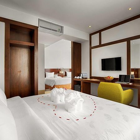 Sofia Suite Hotel Danang Bagian luar foto