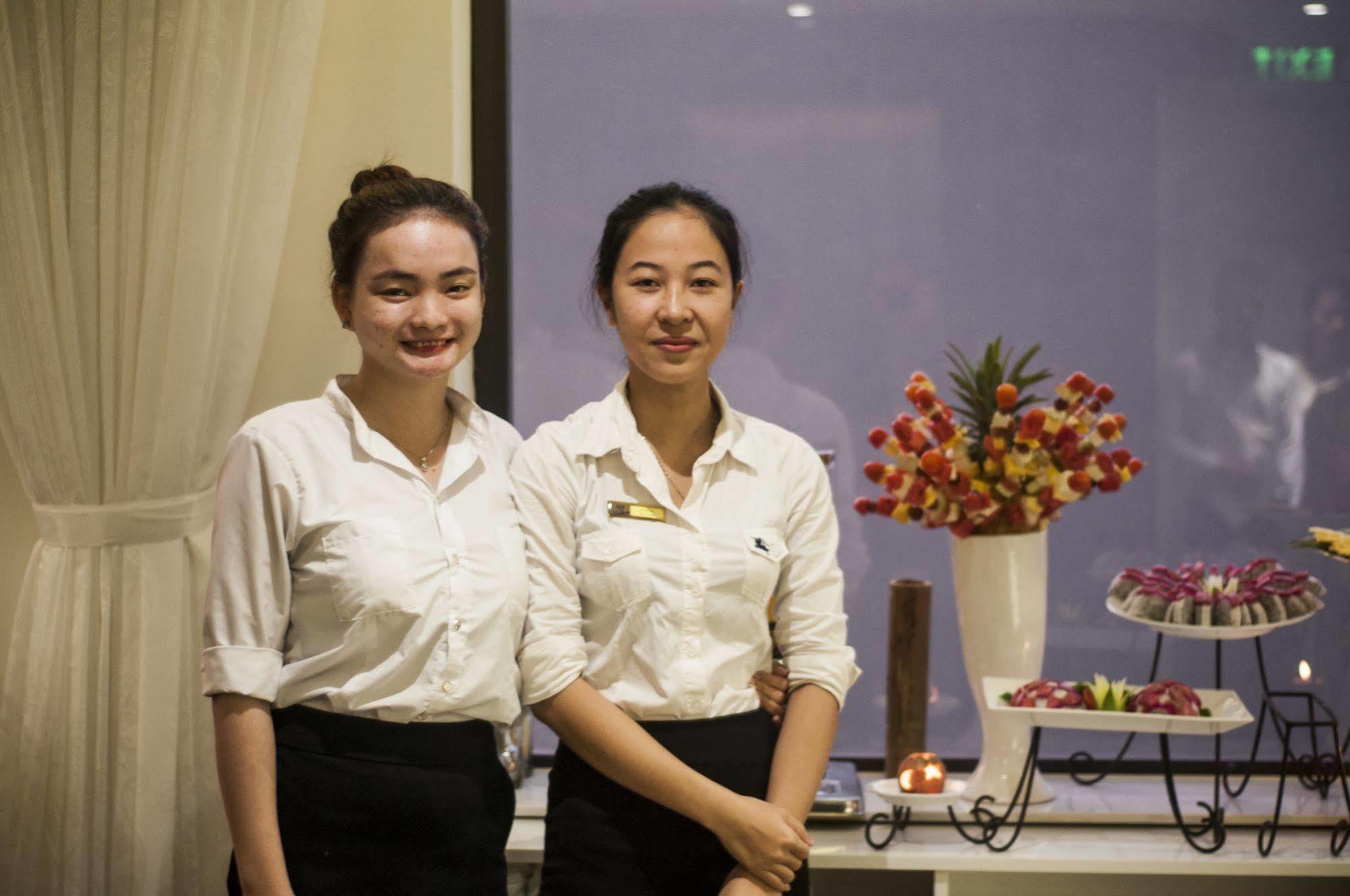 Sofia Suite Hotel Danang Bagian luar foto